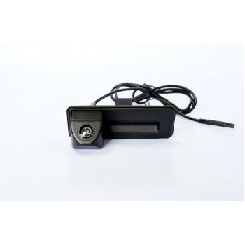 Камера заднего вида Far-Car в ручку №813 для Skoda, VW